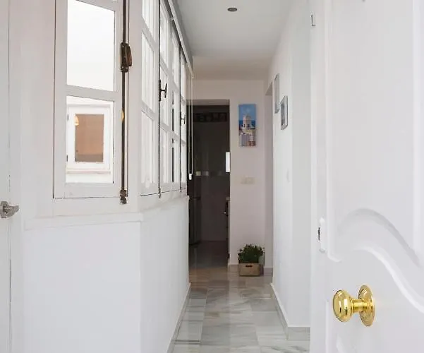 Ξενοδοχείο Atico Terraza Torre Tavira *