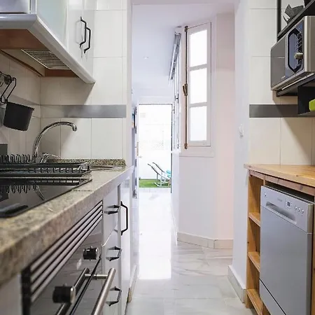 Atico Terraza Torre Tavira 加的斯